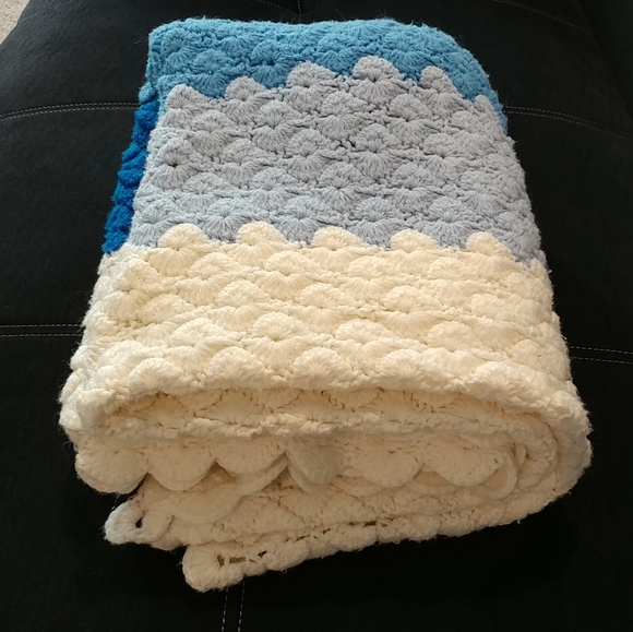 Vintage Hand Knit Blanket Crochet Blanket Large 64×50 Blue White Stripe Handmade - Picture 8 of 16